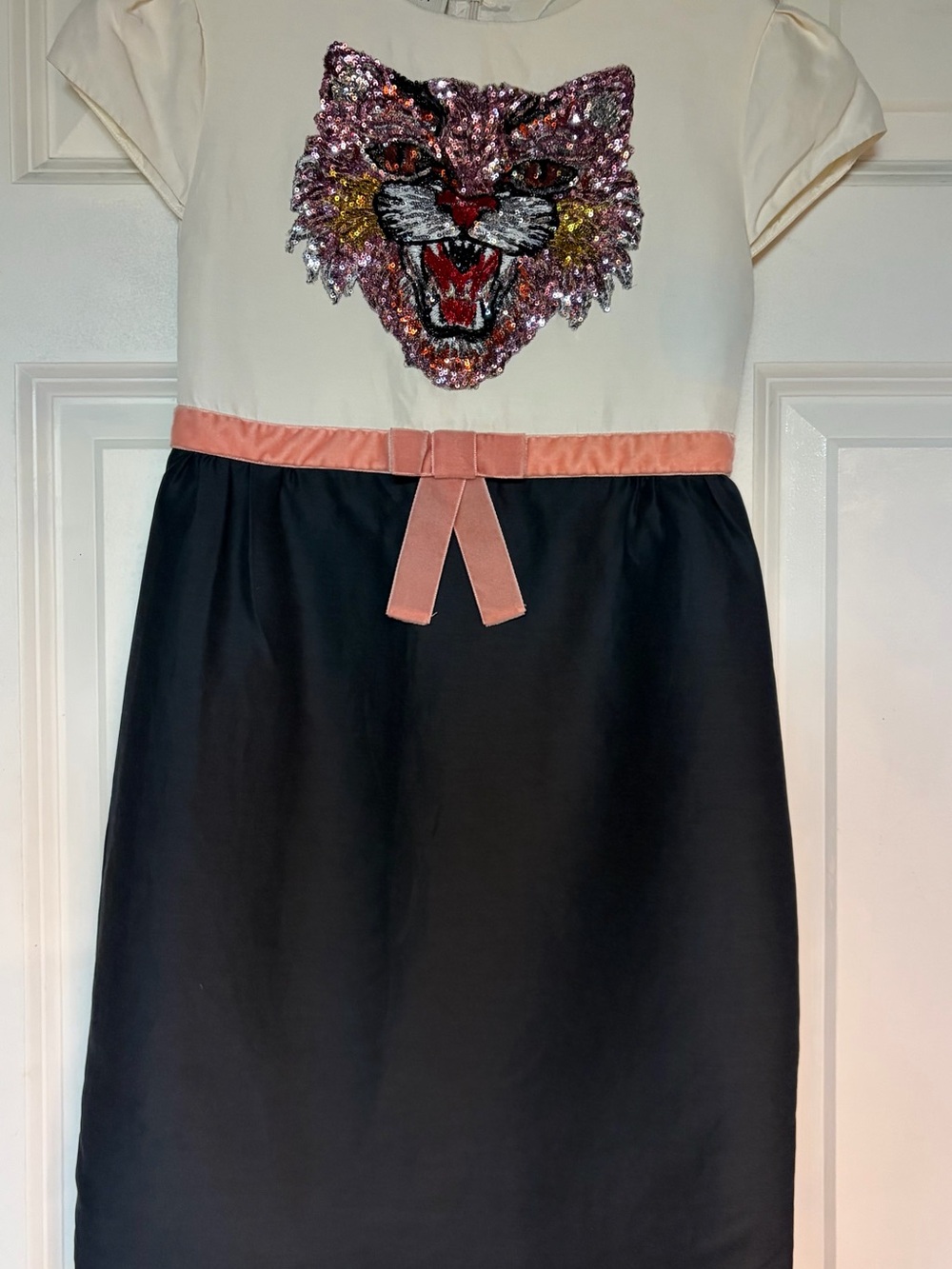Gucci Girls "Angry Cat" Sequin Silk Blend Dress Size 6. Authentic.
